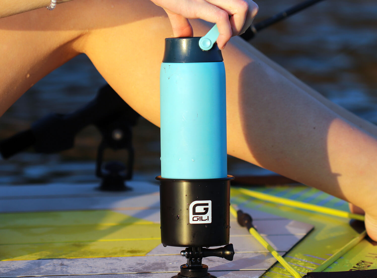 This Non-Tipping Can Cooler Is a Portable Cup Holder